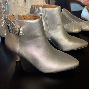 New! Comfortview Silver Women’s Booties 2” heel. Size 8.5